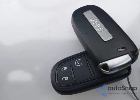 2014 Jeep Cherokee Limited z USA, uszkodzony, nr VIN 1C4PJMDS1EW211078